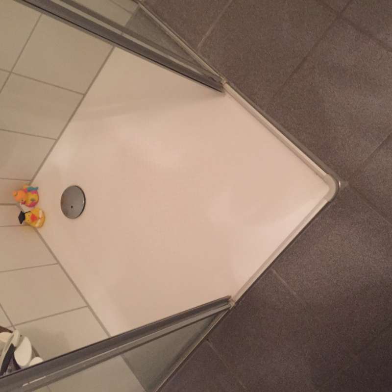 BAU.DE / BAU-Forum: 1. Bild zu Frage "Badezimmer Abdichtung Fliesen / Verbundabdichtung" im BAU-Forum "Sanitär, Bad, Dusche, WC"
