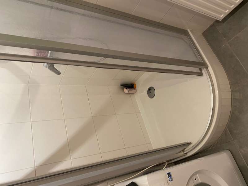 BAU.DE / BAU-Forum: 1. Bild zu Frage "Duschtasse austauschen: Kosten, Dauer & Fachbetrieb-Preise im Überblick" im BAU-Forum "Sanitär, Bad, Dusche, WC" BAU.DE / BAU-Forum: 1. Bild zu Frage "Duschtasse austauschen: Kosten, Dauer & Fachbetrieb-Preise im Überblick" im BAU-Forum "Sanitär, Bad, Dusche, WC"