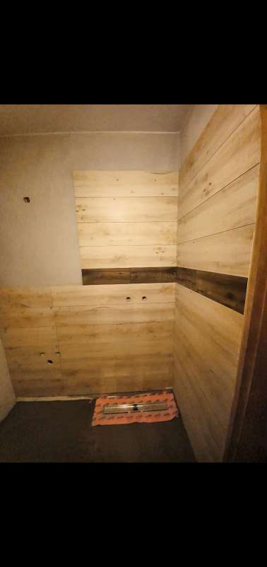 BAU.DE / BAU-Forum: 1. Bild zu Frage "Dusche Gefälle falsch verlegt: Lösungen für Bad ohne Ablauf + Kosten?" im BAU-Forum "Sanitär, Bad, Dusche, WC" BAU.DE / BAU-Forum: 1. Bild zu Frage "Dusche Gefälle falsch verlegt: Lösungen für Bad ohne Ablauf + Kosten?" im BAU-Forum "Sanitär, Bad, Dusche, WC"