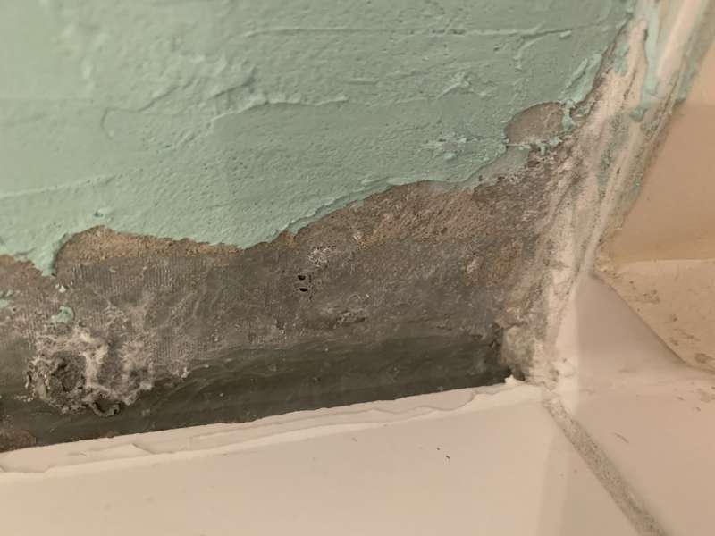 BAU.DE / BAU-Forum: 1. Bild zu Antwort "Badsanierung 1999: Abdichtung nach alten Normen – Details" auf die Frage "Wandabdichtung Dusche reparieren: Anleitung, Kosten & Risiken bei Trockenbauwand?" im BAU-Forum "Sanitär, Bad, Dusche, WC" BAU.DE / BAU-Forum: 1. Bild zu Antwort "Badsanierung 1999: Abdichtung nach alten Normen – Details" auf die Frage "Wandabdichtung Dusche reparieren: Anleitung, Kosten & Risiken bei Trockenbauwand?" im BAU-Forum "Sanitär, Bad, Dusche, WC"