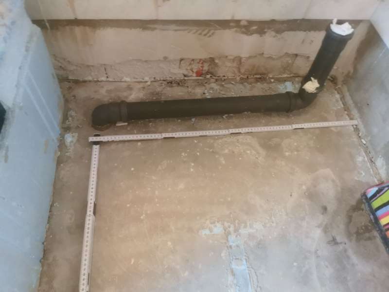 BAU.DE / BAU-Forum: 2. Bild zu Frage "Superflache Duschtasse: Minimale Ablaufhöhe realisieren? Viega-Ablauf, Acryl & Estrich" im BAU-Forum "Sanitär, Bad, Dusche, WC" BAU.DE / BAU-Forum: 2. Bild zu Frage "Superflache Duschtasse: Minimale Ablaufhöhe realisieren? Viega-Ablauf, Acryl & Estrich" im BAU-Forum "Sanitär, Bad, Dusche, WC"