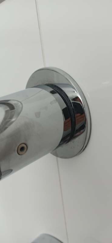 BAU.DE / BAU-Forum: 3. Bild zu Frage "Duschkopf Umschalter macht Geräusche: Ursachen, Reparatur & Austausch-Anleitung?" im BAU-Forum "Sanitär, Bad, Dusche, WC" BAU.DE / BAU-Forum: 3. Bild zu Frage "Duschkopf Umschalter macht Geräusche: Ursachen, Reparatur & Austausch-Anleitung?" im BAU-Forum "Sanitär, Bad, Dusche, WC"