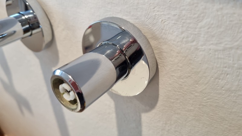 BAU.DE / BAU-Forum: 2. Bild zu Antwort "Dornbracht Tara: Demontage – Bilder zur Problemklärung" auf die Frage "Dornbracht Tara Armatur demontieren: Anleitung für Manschette ohne Madenschraube" im BAU-Forum "Sanitär, Bad, Dusche, WC" BAU.DE / BAU-Forum: 2. Bild zu Antwort "Dornbracht Tara: Demontage – Bilder zur Problemklärung" auf die Frage "Dornbracht Tara Armatur demontieren: Anleitung für Manschette ohne Madenschraube" im BAU-Forum "Sanitär, Bad, Dusche, WC"