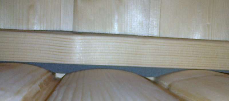 BAU.DE / BAU-Forum: 2. Bild zu Antwort "Fotoausschnitte" auf die Frage "Deckendichtung Bohlensauna: Notwendigkeit, Materialien & Einbau-Tipps?" im BAU-Forum "Schwimmbad, Sauna, Wellness, Fitness" BAU.DE / BAU-Forum: 2. Bild zu Antwort "Fotoausschnitte" auf die Frage "Deckendichtung Bohlensauna: Notwendigkeit, Materialien & Einbau-Tipps?" im BAU-Forum "Schwimmbad, Sauna, Wellness, Fitness"