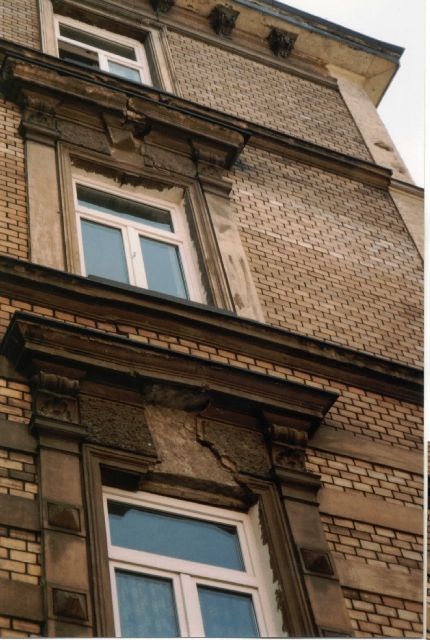 BAU.DE / BAU-Forum: 1. Bild zu Antwort "Mauer Unterfangen: Risiken, Einsturzgefahr & Alternativen prüfen" auf die Frage "Mauer unterfangen in Bayern: Kosten, Ablauf & Fachfirmen für Altbau?" im BAU-Forum "Modernisierung / Sanierung / Bauschäden" BAU.DE / BAU-Forum: 1. Bild zu Antwort "Mauer Unterfangen: Risiken, Einsturzgefahr & Alternativen prüfen" auf die Frage "Mauer unterfangen in Bayern: Kosten, Ablauf & Fachfirmen für Altbau?" im BAU-Forum "Modernisierung / Sanierung / Bauschäden"
