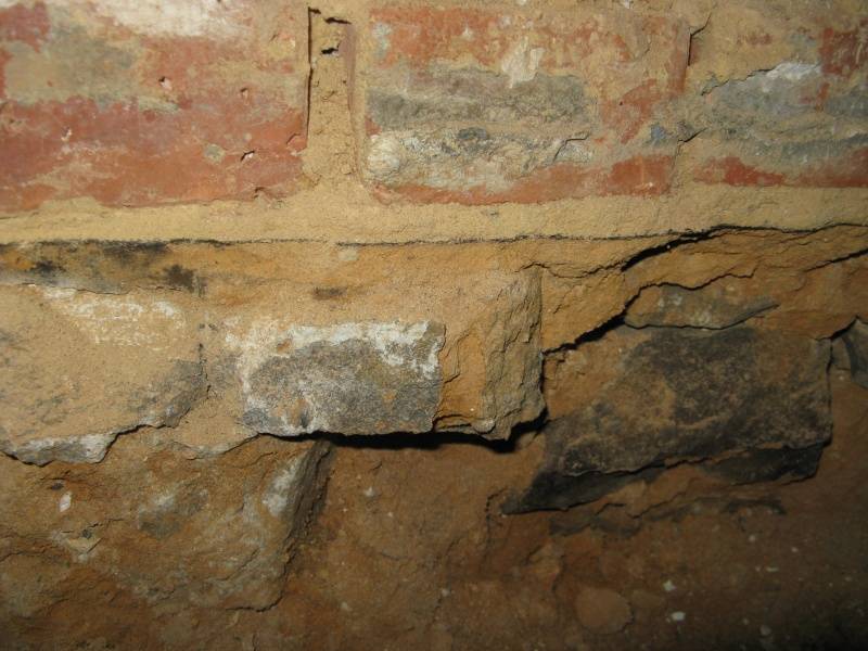 BAU.DE / BAU-Forum: 3. Bild zu Antwort "Horizontalsperre im Altbau: Erste Bilder und Einschätzung" auf die Frage "Hausbau: Baujahr, Baumängel & Sanierungskosten – Was tun bei Problemen?" im BAU-Forum "Modernisierung / Sanierung / Bauschäden" BAU.DE / BAU-Forum: 3. Bild zu Antwort "Horizontalsperre im Altbau: Erste Bilder und Einschätzung" auf die Frage "Hausbau: Baujahr, Baumängel & Sanierungskosten – Was tun bei Problemen?" im BAU-Forum "Modernisierung / Sanierung / Bauschäden"