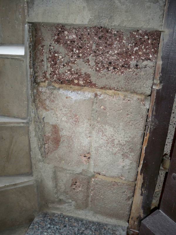 BAU.DE / BAU-Forum: 1. Bild zu Frage "Kelleraußentreppe sanieren: Kosten, Abdichtung & Materialien für Betontreppe?" im BAU-Forum "Modernisierung / Sanierung / Bauschäden" BAU.DE / BAU-Forum: 1. Bild zu Frage "Kelleraußentreppe sanieren: Kosten, Abdichtung & Materialien für Betontreppe?" im BAU-Forum "Modernisierung / Sanierung / Bauschäden"