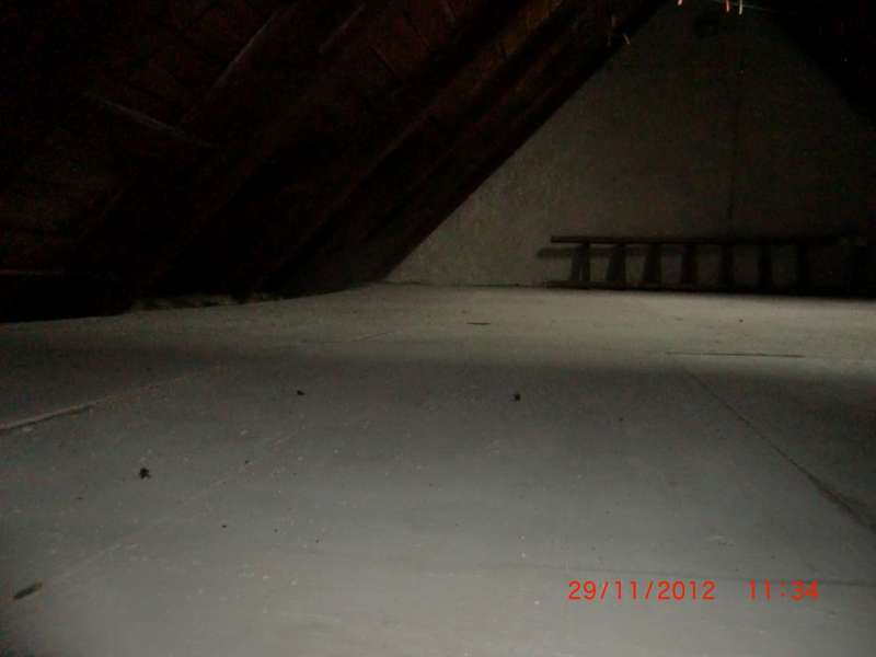 BAU.DE / BAU-Forum: 2. Bild zu Antwort "Holzbalkendecke: Aufbau & Schüttung im Altbau (1926)" auf die Frage "Schalldämmung im Altbau (1926): Lärmschutz verbessern – Maßnahmen, Kosten & Vergleich" im BAU-Forum "Modernisierung / Sanierung / Bauschäden" BAU.DE / BAU-Forum: 2. Bild zu Antwort "Holzbalkendecke: Aufbau & Schüttung im Altbau (1926)" auf die Frage "Schalldämmung im Altbau (1926): Lärmschutz verbessern – Maßnahmen, Kosten & Vergleich" im BAU-Forum "Modernisierung / Sanierung / Bauschäden"