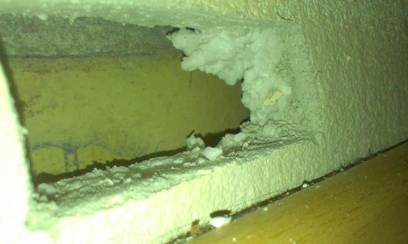 Bild zum BAU-Forumsbeitrag: Ist in der Dämmung Asbest im Forum Modernisierung / Sanierung / Bauschäden