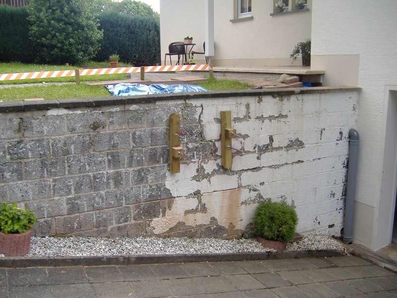 BAU.DE / BAU-Forum: 1. Bild zu Frage "Mauersanierung" im BAU-Forum "Modernisierung / Sanierung / Bauschäden"