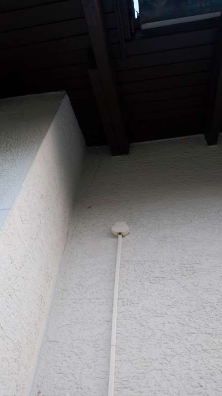 BAU.DE / BAU-Forum: 1. Bild zu Frage "Risse in Decke/ Wand" im BAU-Forum "Modernisierung / Sanierung / Bauschäden" BAU.DE / BAU-Forum: 1. Bild zu Frage "Risse in Decke/ Wand" im BAU-Forum "Modernisierung / Sanierung / Bauschäden"