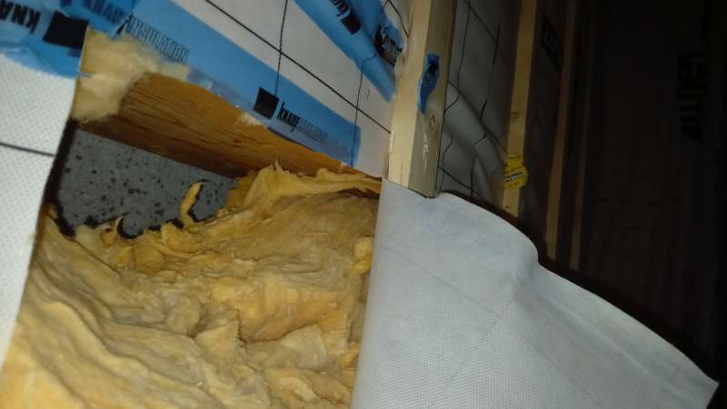 BAU.DE / BAU-Forum: 4. Bild zu Frage "Wasser an der USP. Trotz dämmund und Dampfbremse" im BAU-Forum "Modernisierung / Sanierung / Bauschäden" BAU.DE / BAU-Forum: 4. Bild zu Frage "Wasser an der USP. Trotz dämmund und Dampfbremse" im BAU-Forum "Modernisierung / Sanierung / Bauschäden"