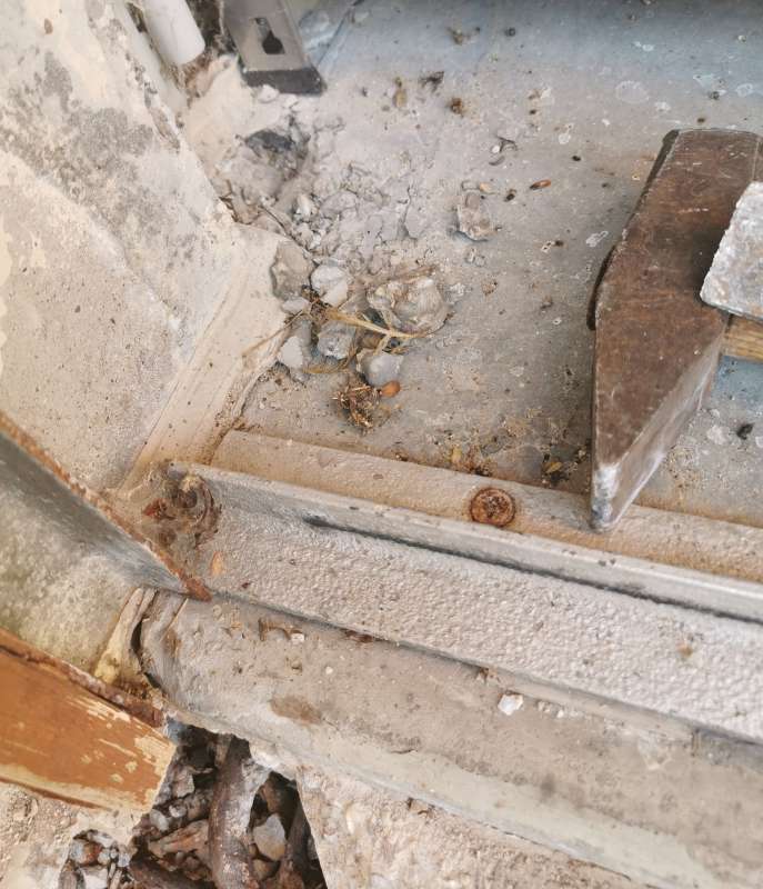 BAU.DE / BAU-Forum: 4. Bild zu Frage "Bewehrung Korrosion Fertiggarage" im BAU-Forum "Modernisierung / Sanierung / Bauschäden" BAU.DE / BAU-Forum: 4. Bild zu Frage "Bewehrung Korrosion Fertiggarage" im BAU-Forum "Modernisierung / Sanierung / Bauschäden"