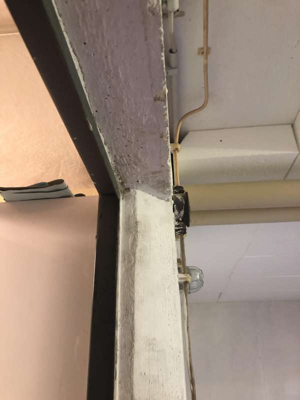 BAU.DE / BAU-Forum: 3. Bild zu Frage "Durchbruch Tankraumtür zum ehemaligen Öltankraum" im BAU-Forum "Modernisierung / Sanierung / Bauschäden" BAU.DE / BAU-Forum: 3. Bild zu Frage "Durchbruch Tankraumtür zum ehemaligen Öltankraum" im BAU-Forum "Modernisierung / Sanierung / Bauschäden"