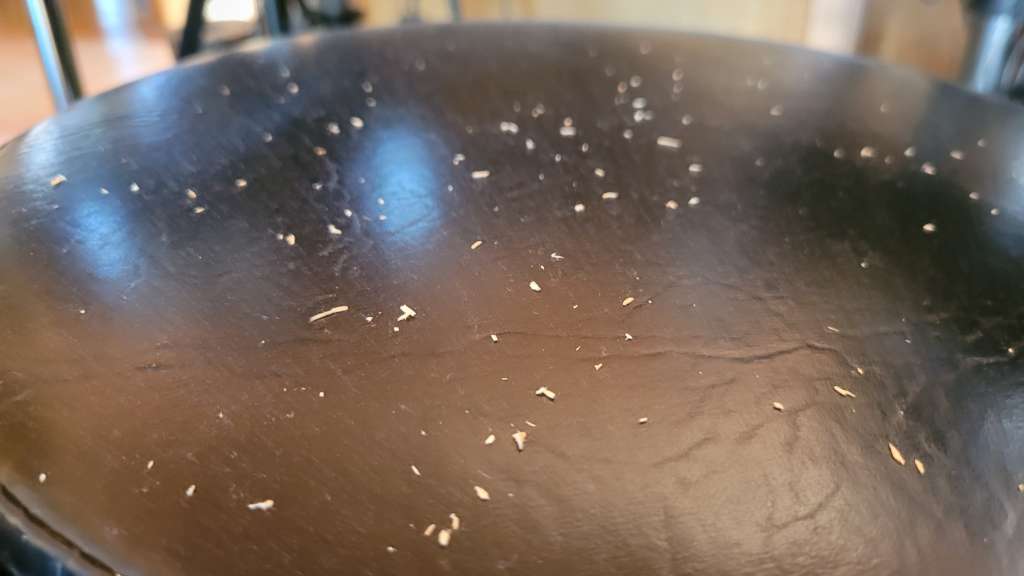 BAU.DE / BAU-Forum: 1. Bild zu Antwort "Lange nichts - nun neue Holzspäne" auf die Frage "Ameisen in der Dämmung der EG-Decke - Decke wie öffnen?" im BAU-Forum "Modernisierung / Sanierung / Bauschäden" BAU.DE / BAU-Forum: 1. Bild zu Antwort "Lange nichts - nun neue Holzspäne" auf die Frage "Ameisen in der Dämmung der EG-Decke - Decke wie öffnen?" im BAU-Forum "Modernisierung / Sanierung / Bauschäden"