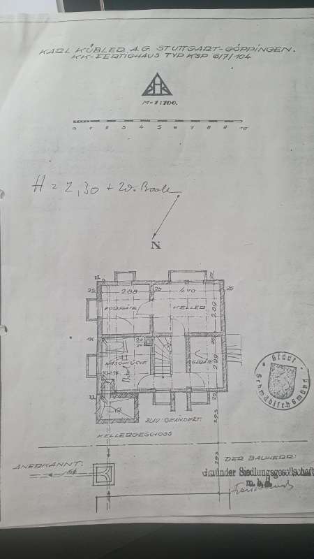 BAU.DE / BAU-Forum: 5. Bild zu Frage "Der Feuchtigkeit auf den Grund gehen - Kellerwand massiv?" im BAU-Forum "Modernisierung / Sanierung / Bauschäden" BAU.DE / BAU-Forum: 5. Bild zu Frage "Der Feuchtigkeit auf den Grund gehen - Kellerwand massiv?" im BAU-Forum "Modernisierung / Sanierung / Bauschäden"
