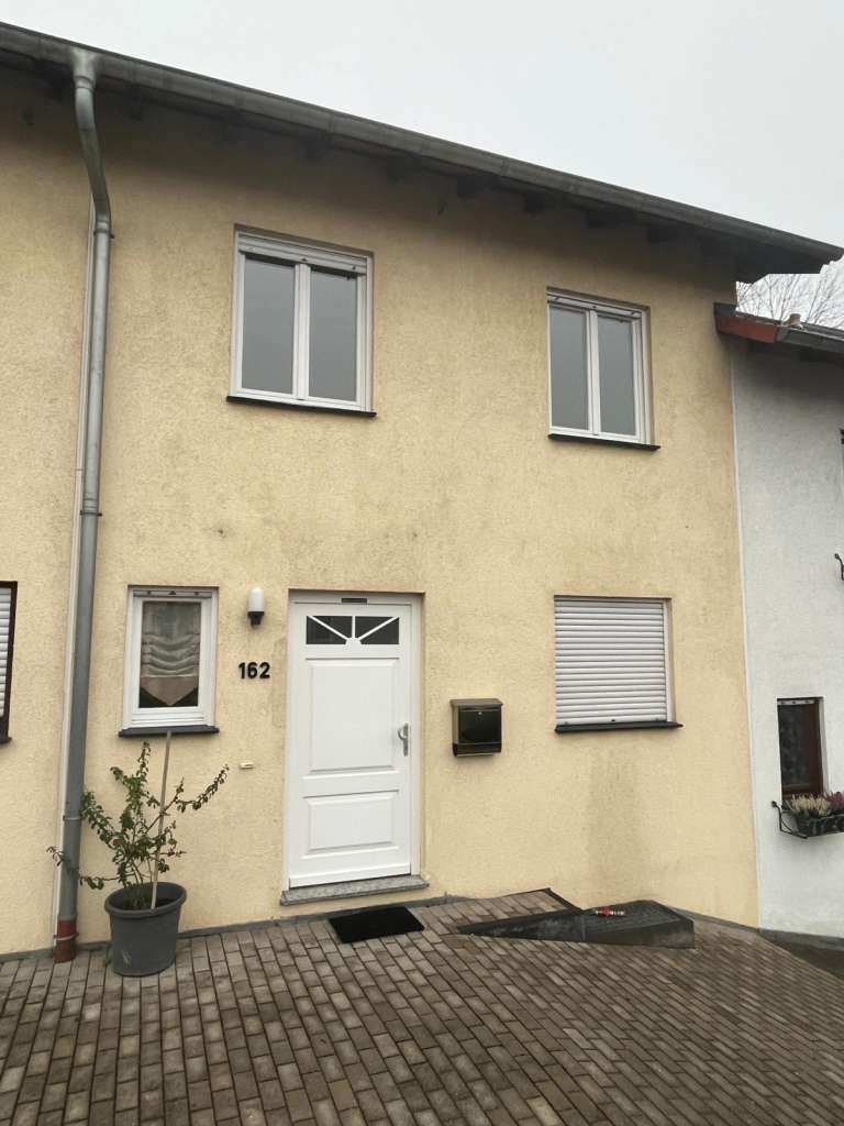 BAU.DE / BAU-Forum: 5. Bild zu Frage "Wasserschaden!! Feuchtigkeit und Schimmel im Keller woher???" im BAU-Forum "Modernisierung / Sanierung / Bauschäden" BAU.DE / BAU-Forum: 5. Bild zu Frage "Wasserschaden!! Feuchtigkeit und Schimmel im Keller woher???" im BAU-Forum "Modernisierung / Sanierung / Bauschäden"