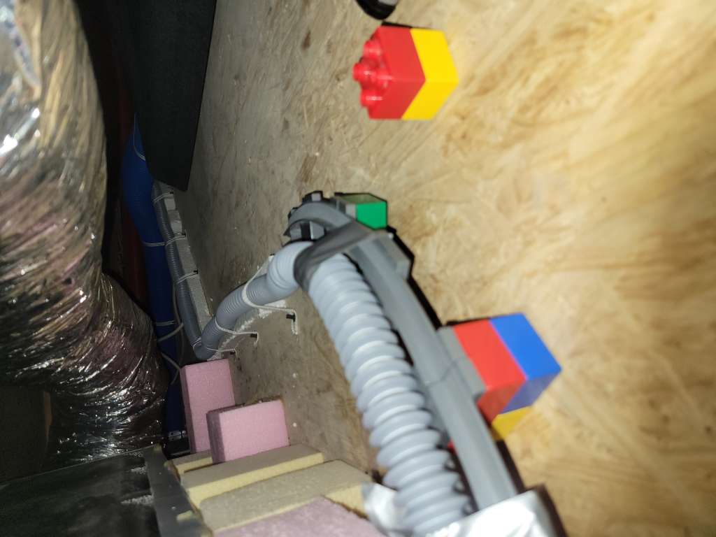 BAU.DE / BAU-Forum: 3. Bild zu Antwort "Bilder zum besseren Verständnis Siphon" auf die Frage "Geht das als Siphon durch" im BAU-Forum "Modernisierung / Sanierung / Bauschäden" BAU.DE / BAU-Forum: 3. Bild zu Antwort "Bilder zum besseren Verständnis Siphon" auf die Frage "Geht das als Siphon durch" im BAU-Forum "Modernisierung / Sanierung / Bauschäden"