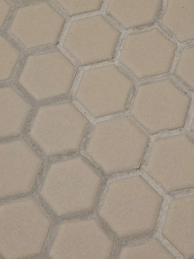 BAU.DE / BAU-Forum: 4. Bild zu Frage "weißlicher Schleier auf Fliesen nach dem Verfugen" im BAU-Forum "Modernisierung / Sanierung / Bauschäden" BAU.DE / BAU-Forum: 4. Bild zu Frage "weißlicher Schleier auf Fliesen nach dem Verfugen" im BAU-Forum "Modernisierung / Sanierung / Bauschäden"