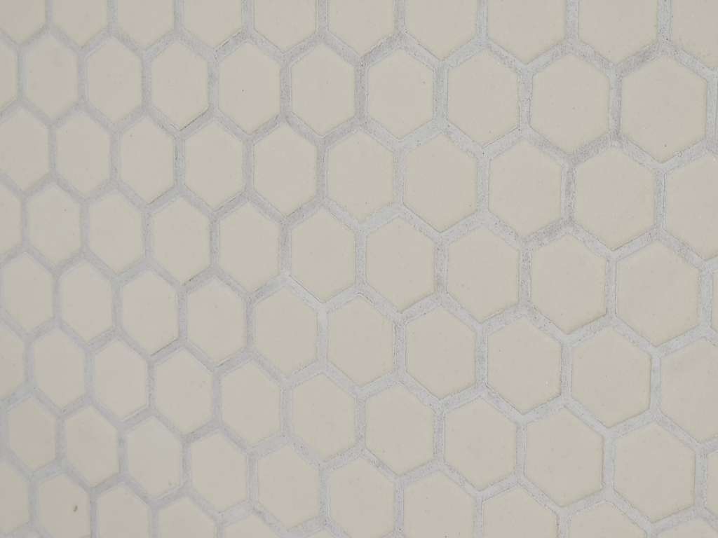 BAU.DE / BAU-Forum: 3. Bild zu Antwort "Gutachter Einschätzung Mosaikfliesen" auf die Frage "weißlicher Schleier auf Fliesen nach dem Verfugen" im BAU-Forum "Modernisierung / Sanierung / Bauschäden" BAU.DE / BAU-Forum: 3. Bild zu Antwort "Gutachter Einschätzung Mosaikfliesen" auf die Frage "weißlicher Schleier auf Fliesen nach dem Verfugen" im BAU-Forum "Modernisierung / Sanierung / Bauschäden"