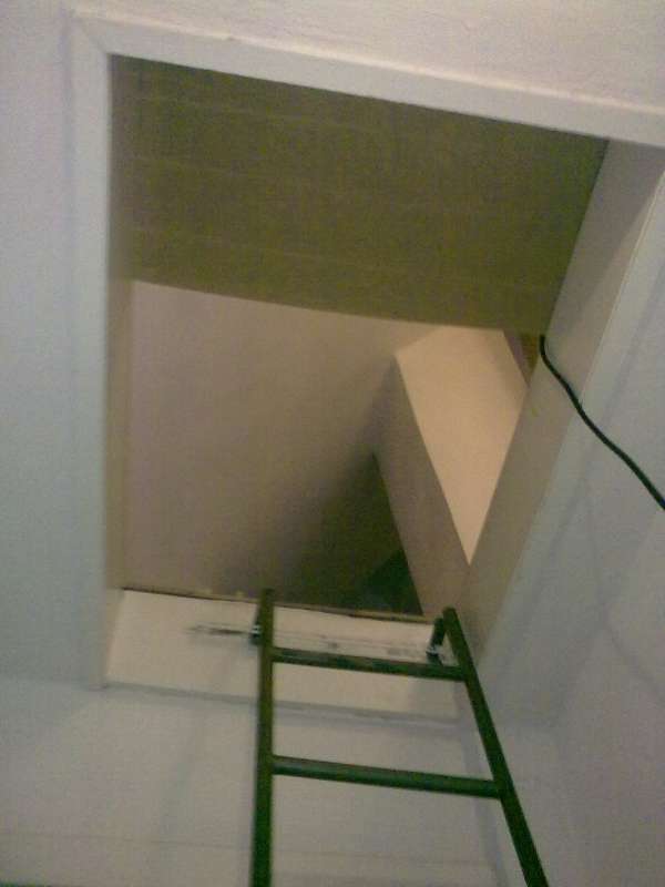 Bild zum BAU-Forumsbeitrag: (Fall-) Tür & "mobile" Raumspartreppe zum ausgebauten Dachboden im Forum Treppen, Rampen, Leitern