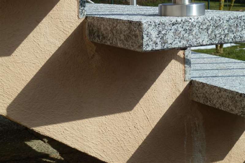 Bilderg&auml;nzung zu Forumsbeitrag: Wasserablaufnut an Treppe,  Standard oder Muss ?