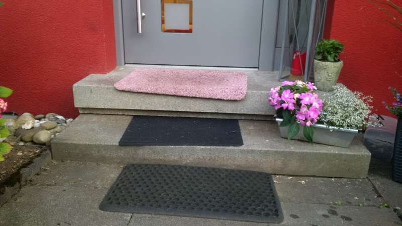 BAU.DE / BAU-Forum: 1. Bild zu Antwort "Hallo, da haben Sie natürlich recht. Ein..." auf die Frage "Außentreppe aus Stein demontieren: Anleitung, Gefahren & Kosten für Reihenhaus (Bj. 1965)" im BAU-Forum "Treppen, Rampen, Leitern" BAU.DE / BAU-Forum: 1. Bild zu Antwort "Hallo, da haben Sie natürlich recht. Ein..." auf die Frage "Außentreppe aus Stein demontieren: Anleitung, Gefahren & Kosten für Reihenhaus (Bj. 1965)" im BAU-Forum "Treppen, Rampen, Leitern"