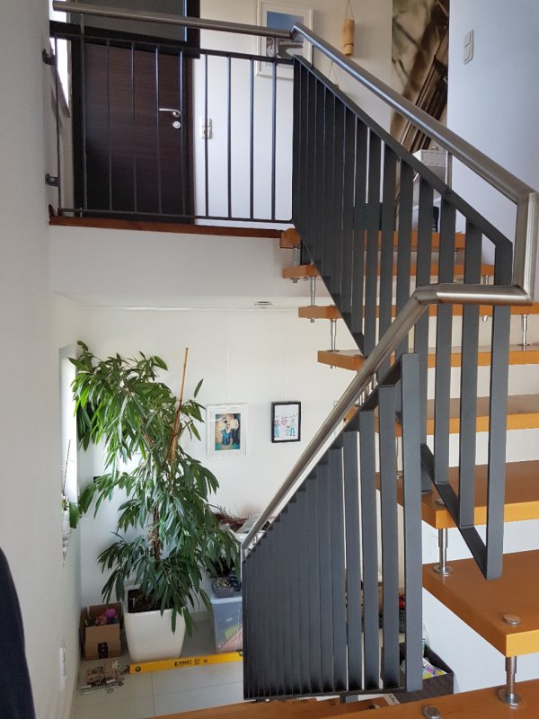 BAU.DE / BAU-Forum: 2. Bild zu Antwort "Tragsystem" auf die Frage "Freitragende Bolzentreppe ausrichten: Ursachen, Absenkung beheben & Anleitung" im BAU-Forum "Treppen, Rampen, Leitern" BAU.DE / BAU-Forum: 2. Bild zu Antwort "Tragsystem" auf die Frage "Freitragende Bolzentreppe ausrichten: Ursachen, Absenkung beheben & Anleitung" im BAU-Forum "Treppen, Rampen, Leitern"