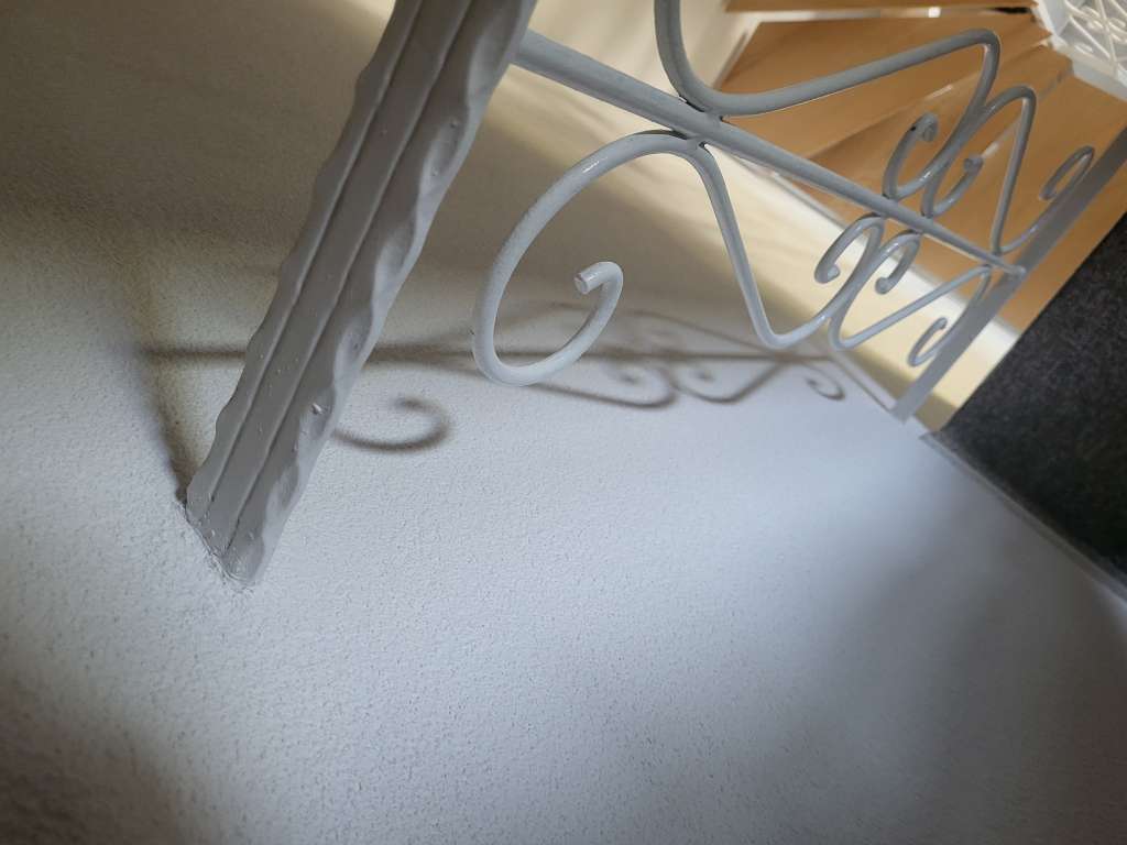 BAU.DE / BAU-Forum: 1. Bild zu Frage "Vibrierende Wendeltreppe: Handlauf stabilisieren ohne Wandöffnung?" im BAU-Forum "Treppen, Rampen, Leitern" BAU.DE / BAU-Forum: 1. Bild zu Frage "Vibrierende Wendeltreppe: Handlauf stabilisieren ohne Wandöffnung?" im BAU-Forum "Treppen, Rampen, Leitern"