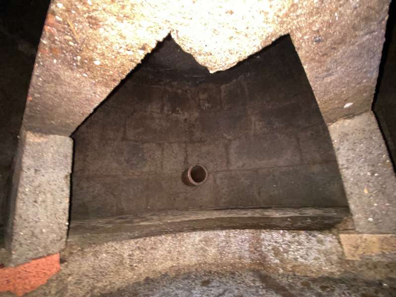 BAU.DE / BAU-Forum: 4. Bild zu Frage "Klärgrube zur Zisterne umbauen: Kosten, Aufwand & Genehmigungen für Regenwassernutzung?" im BAU-Forum "Wassersparen / Regenwassernutzung" BAU.DE / BAU-Forum: 4. Bild zu Frage "Klärgrube zur Zisterne umbauen: Kosten, Aufwand & Genehmigungen für Regenwassernutzung?" im BAU-Forum "Wassersparen / Regenwassernutzung"