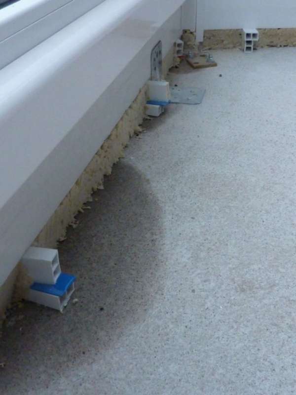 BAU.DE / BAU-Forum: 5. Bild zu Antwort "Sorry für die späte Antwort" auf die Frage "Wintergarten unter Balkon anschließen: Abdichtung, Schlagregen & Risiken?" im BAU-Forum "Wintergarten" BAU.DE / BAU-Forum: 5. Bild zu Antwort "Sorry für die späte Antwort" auf die Frage "Wintergarten unter Balkon anschließen: Abdichtung, Schlagregen & Risiken?" im BAU-Forum "Wintergarten"