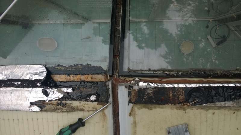 BAU.DE / BAU-Forum: 2. Bild zu Frage "Wintergarten Dach undicht: Ursachen, Reparatur & Abdichtung von Hohlkammerplatten?" im BAU-Forum "Wintergarten" BAU.DE / BAU-Forum: 2. Bild zu Frage "Wintergarten Dach undicht: Ursachen, Reparatur & Abdichtung von Hohlkammerplatten?" im BAU-Forum "Wintergarten"