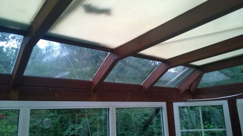 BAU.DE / BAU-Forum: 4. Bild zu Frage "Wintergarten Dach undicht: Ursachen, Reparatur & Abdichtung von Hohlkammerplatten?" im BAU-Forum "Wintergarten" BAU.DE / BAU-Forum: 4. Bild zu Frage "Wintergarten Dach undicht: Ursachen, Reparatur & Abdichtung von Hohlkammerplatten?" im BAU-Forum "Wintergarten"