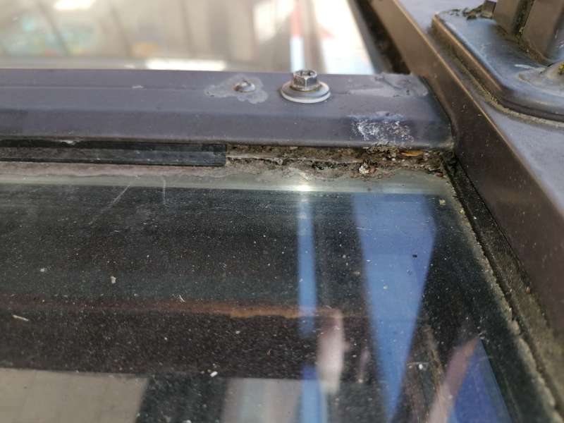 BAU.DE / BAU-Forum: 1. Bild zu Frage "Wintergarten Dachdichtung erneuern: Anleitung, Material & Kosten für Glasdächer?" im BAU-Forum "Wintergarten" BAU.DE / BAU-Forum: 1. Bild zu Frage "Wintergarten Dachdichtung erneuern: Anleitung, Material & Kosten für Glasdächer?" im BAU-Forum "Wintergarten"