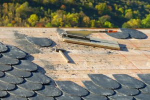 Darum lohnt es sich, mit einem erfahrenen Dachdecker zusammenzuarbeiten - Bild: Jean Louis Tosque / Pixabay Darum lohnt es sich, mit einem erfahrenen Dachdecker zusammenzuarbeiten - Bild: Jean Louis Tosque / Pixabay