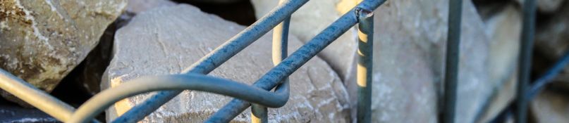 Sicht- und Lärmschutz im Garten: Vorteile eines Gabionenzauns Sicht- und Lärmschutz im Garten: Vorteile eines Gabionenzauns