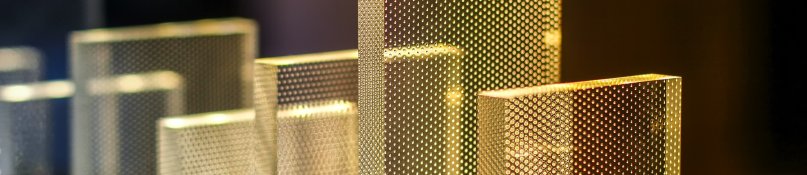 Plexiglasscheibe als Glasersatz: Einsatzbereiche, Vorteile und Verarbeitungstipps Plexiglasscheibe als Glasersatz: Einsatzbereiche, Vorteile und Verarbeitungstipps