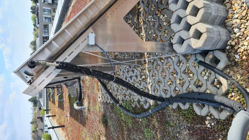 BAU.DE / BAU-Forum: 1. Bild zu Frage "PV-Anlage auf Gründach installieren: Was beachten? Unterkonstruktion, Statik & Kosten" im BAU-Forum "Nutzung alternativer Energieformen" BAU.DE / BAU-Forum: 1. Bild zu Frage "PV-Anlage auf Gründach installieren: Was beachten? Unterkonstruktion, Statik & Kosten" im BAU-Forum "Nutzung alternativer Energieformen"