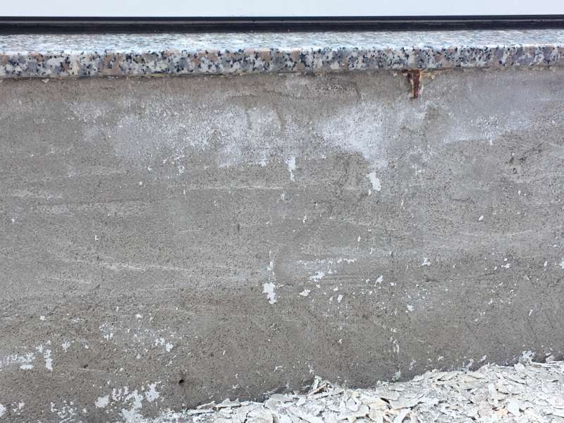 BAU.DE / BAU-Forum: 3. Bild zu Frage "Sandige Innenwand im Wintergarten: Sanierung, Grundierung & geeignete Putze?" im BAU-Forum "Innenwände" BAU.DE / BAU-Forum: 3. Bild zu Frage "Sandige Innenwand im Wintergarten: Sanierung, Grundierung & geeignete Putze?" im BAU-Forum "Innenwände"