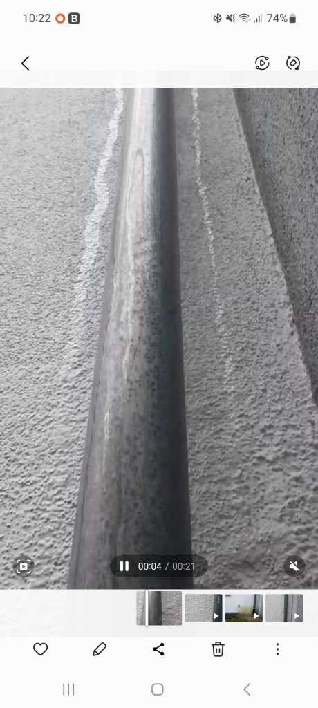 BAU.DE / BAU-Forum: 1. Bild zu Antwort "Wasser an der Wand – Ursache für Schimmel oder Salzausblühungen?" auf die Frage "Schimmel oder Salzausblühungen? Ursachen, Unterscheidung & Maßnahmen gegen Feuchtigkeit!" im BAU-Forum "Innenwände" BAU.DE / BAU-Forum: 1. Bild zu Antwort "Wasser an der Wand – Ursache für Schimmel oder Salzausblühungen?" auf die Frage "Schimmel oder Salzausblühungen? Ursachen, Unterscheidung & Maßnahmen gegen Feuchtigkeit!" im BAU-Forum "Innenwände"