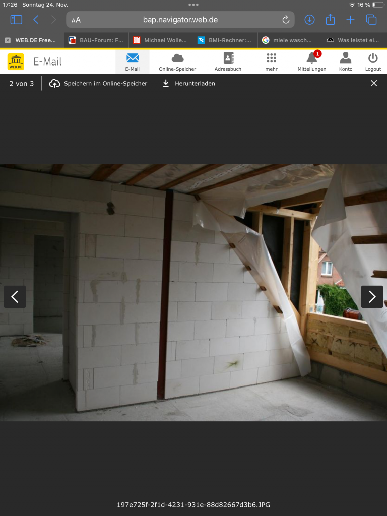 BAU.DE / BAU-Forum: 5. Bild zu Frage "Regenwasser-Schaden an Decke: Ursachen, Ortung & Sanierung bei Gaube?" im BAU-Forum "Innenwände" BAU.DE / BAU-Forum: 5. Bild zu Frage "Regenwasser-Schaden an Decke: Ursachen, Ortung & Sanierung bei Gaube?" im BAU-Forum "Innenwände"