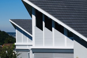 Schrägrollladen: Die smarte Lösung für Fenster mit Winkel Schrägrollladen: Die smarte Lösung für Fenster mit Winkel