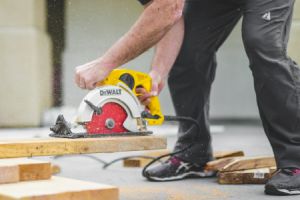 Webseiten für Handwerksbetriebe: Leistungsvergleich moderner Anbieter und Sichtbarkeits-Strategien 2026 - Bild: Greyson Joralemon / Unsplash Webseiten für Handwerksbetriebe: Leistungsvergleich moderner Anbieter und Sichtbarkeits-Strategien 2026 - Bild: Greyson Joralemon / Unsplash