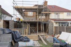 Hausbau und Renovierung: 12 versteckte Nebenkosten, die Ihr Budget sprengen - Bild: Brett Jordan / Unsplash Hausbau und Renovierung: 12 versteckte Nebenkosten, die Ihr Budget sprengen - Bild: Brett Jordan / Unsplash