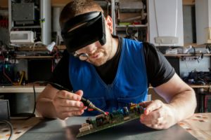 Silberbeschichtung für bessere elektrische Leitfähigkeit und Zuverlässigkeit - Bild: Bermix Studio / Unsplash Silberbeschichtung für bessere elektrische Leitfähigkeit und Zuverlässigkeit - Bild: Bermix Studio / Unsplash