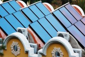 Photovoltaik auf dem Dach: Lohnt sich das? - Bild: PublicDomainPictures / Pixabay Photovoltaik auf dem Dach: Lohnt sich das? - Bild: PublicDomainPictures / Pixabay