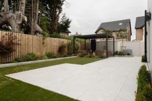 Multifunktionale Überdachungssysteme: Carport und Terrasse kombinieren - Bild: Tile Merchant Ireland / Unsplash Multifunktionale Überdachungssysteme: Carport und Terrasse kombinieren - Bild: Tile Merchant Ireland / Unsplash