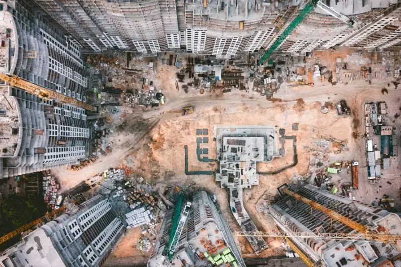 Saubere und sichere Baustelle mit Schmutzfangmatten von Fu&szlig;mattendirekt - Optimaler Schutz f&uuml;r fertiggestellte Bereiche